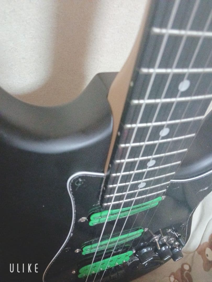 ストラトキャスター タイプ エレキギター