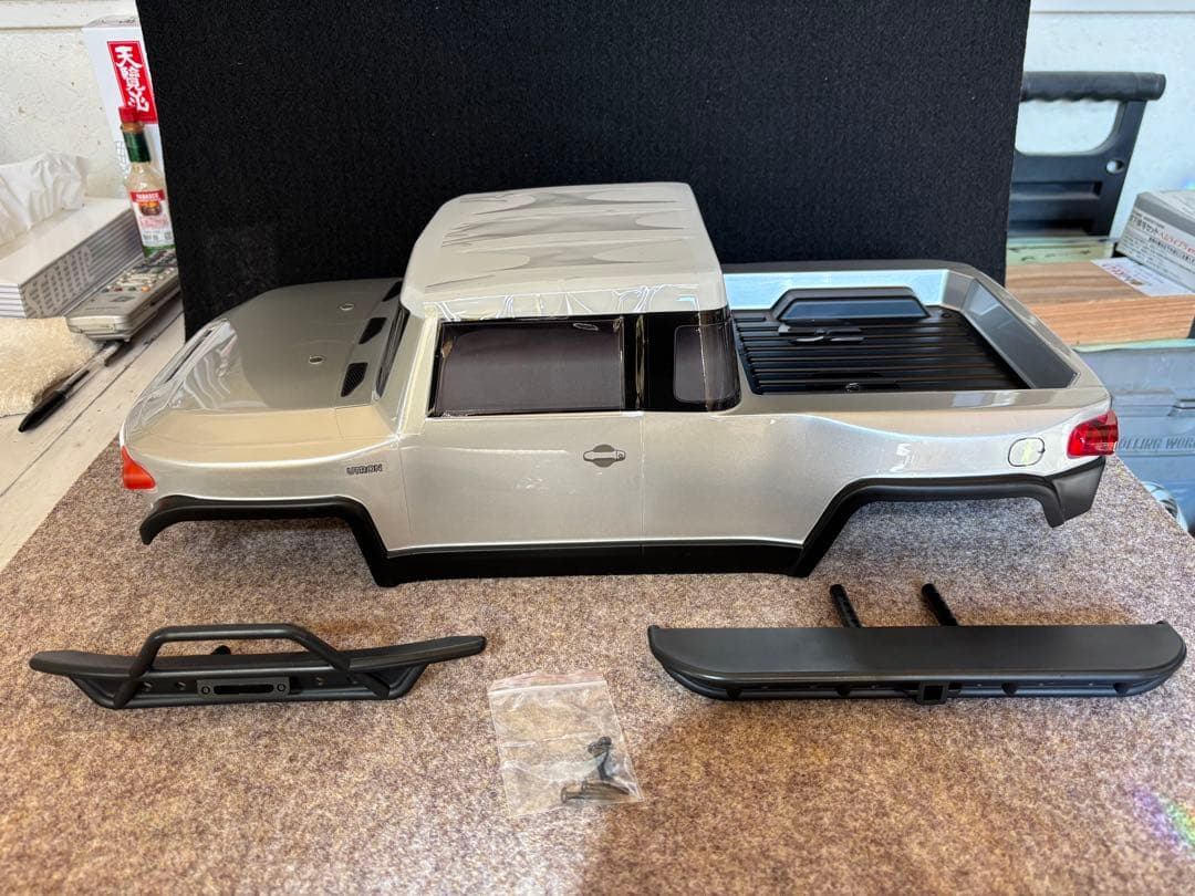 ラジコン　クローラー　ボディのみEnduro Utron