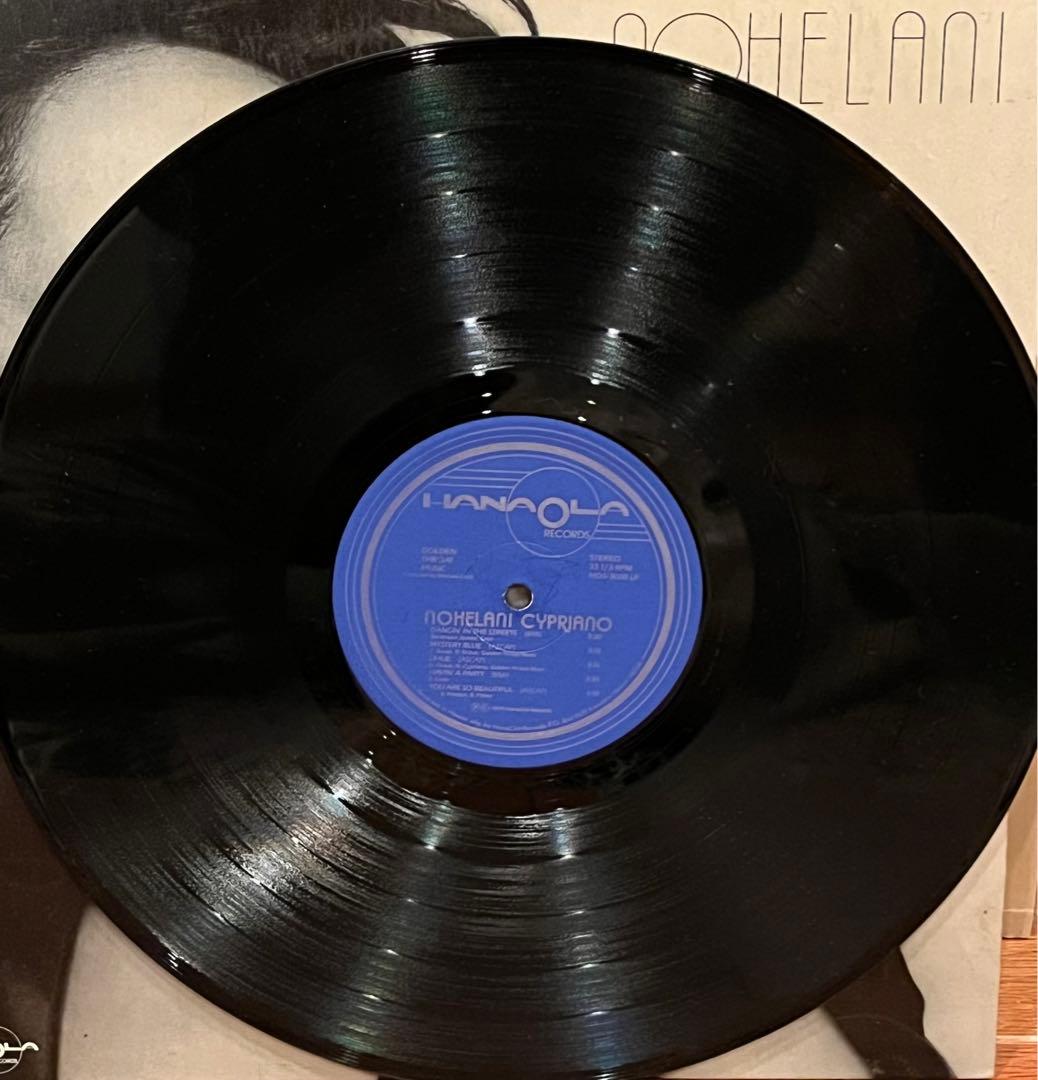 Nohelani Cypriano『Nohelani』