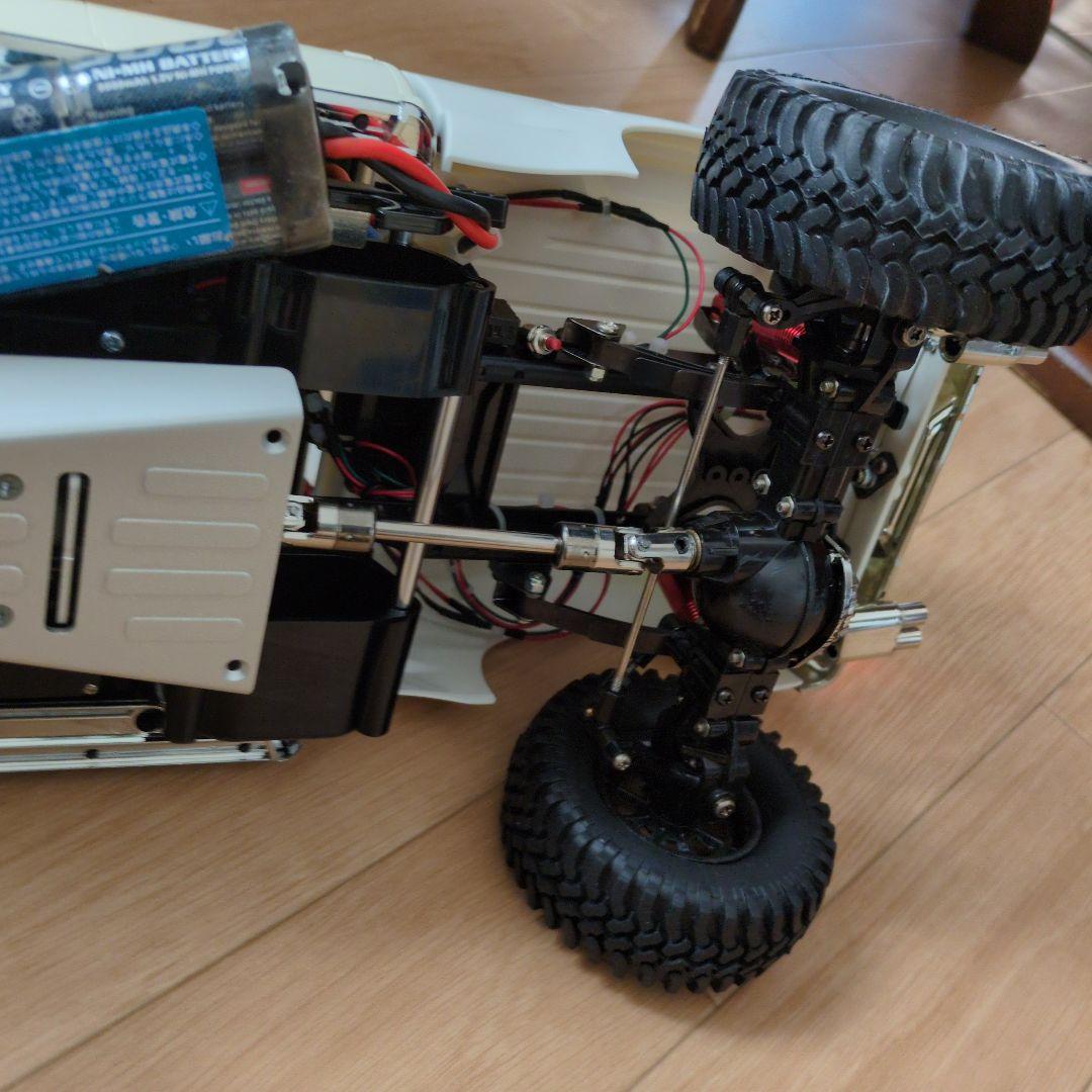 タミヤトヨタTUNDRA　LEDライト付きラジコンカー