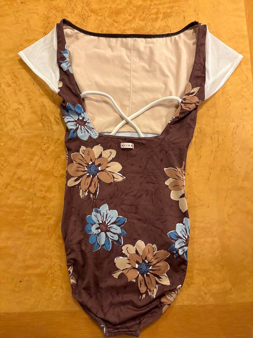 【✿misaki‪✿】スティナ　stina 花柄レオタード 半袖　Sサイズ