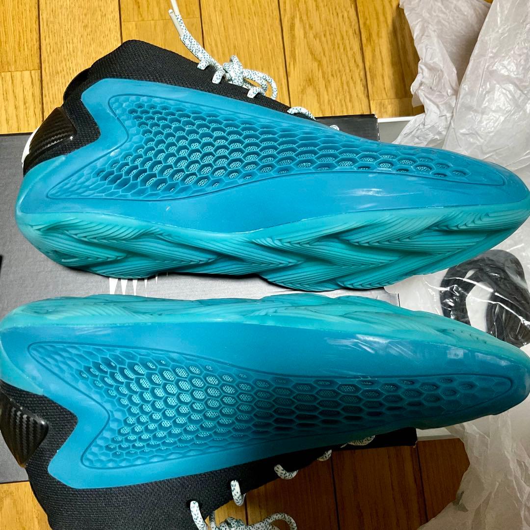 adidasバスケットボールシューズ　A.E.1 MID 27.0cm