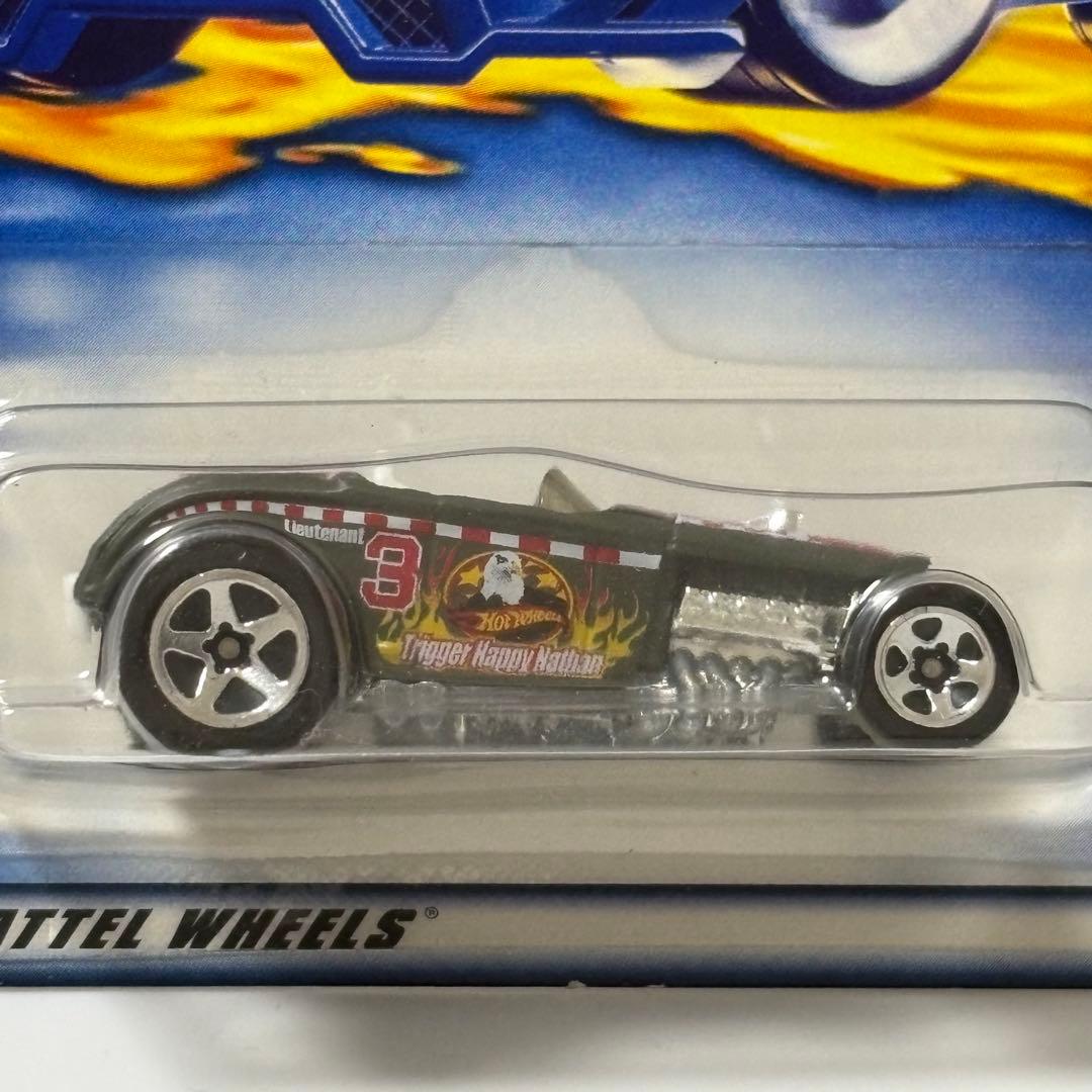 ホットウィール フライングエースII デュース ロードスター 3/5