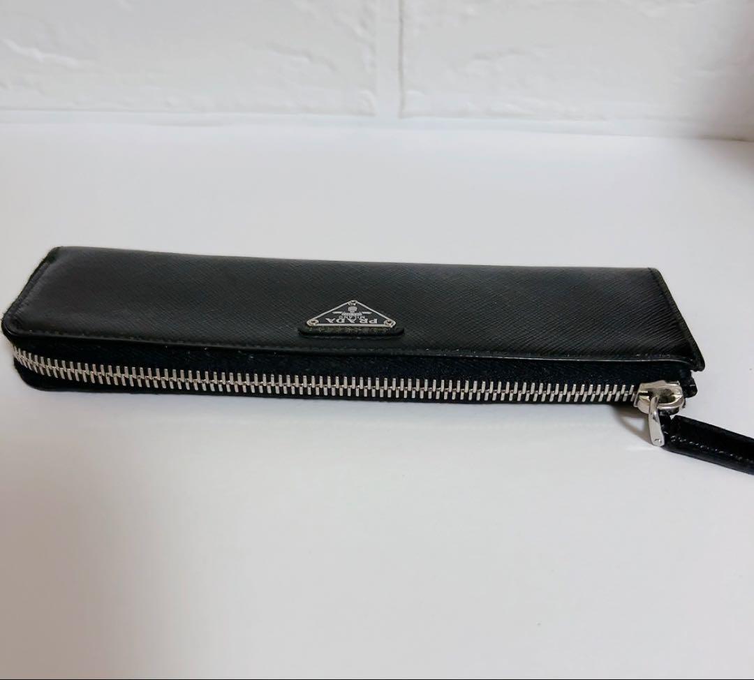 プラダ　PRADA ペンケース　黒　ブラック　三角ロゴ