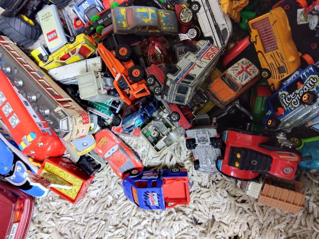 おもちゃカーまとめ売り13kg以上ジャンク品