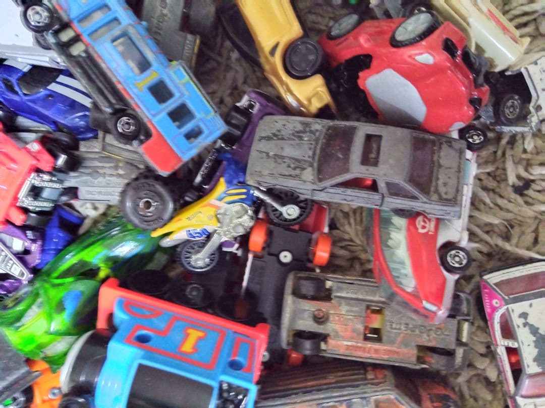 おもちゃカーまとめ売り13kg以上ジャンク品