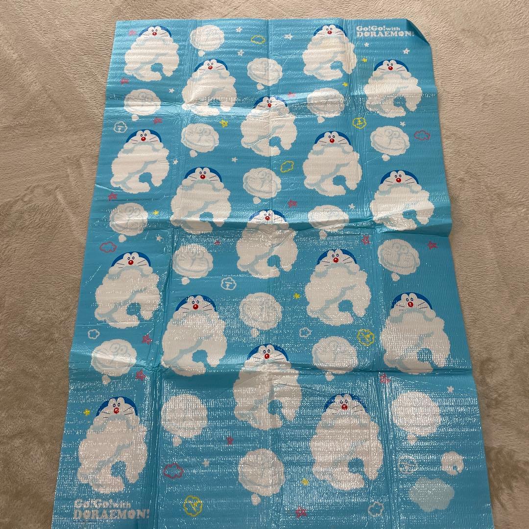 色々なドラえもんグッズ ボックス　ハンカチ　ファイル　フィギュアなど　匿名配送
