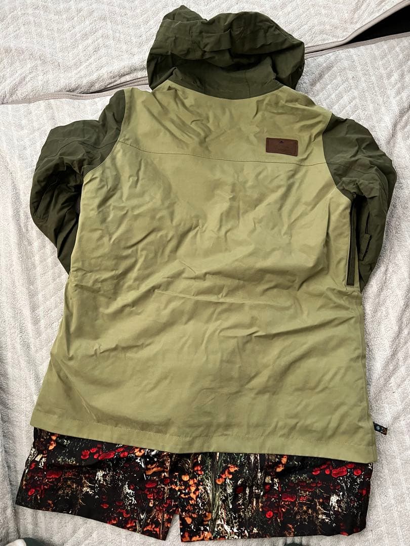 BURTON フード付きジャケット M オリーブグリーン