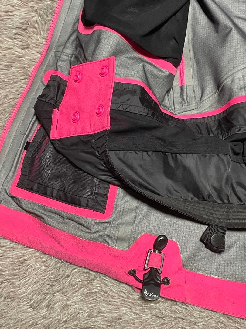 BURTON AK457 JKT ピンク