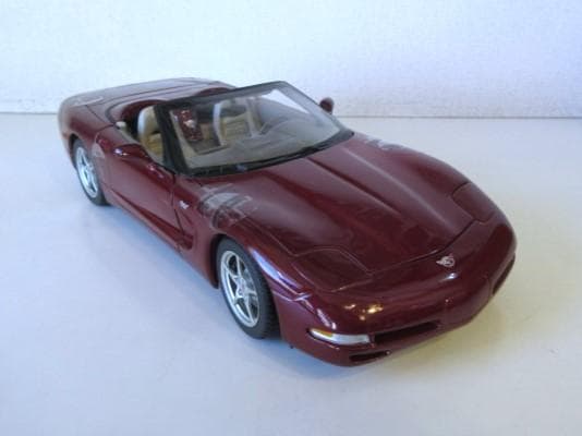 AUTOart 1/18 コルベット 50周年記念モデル