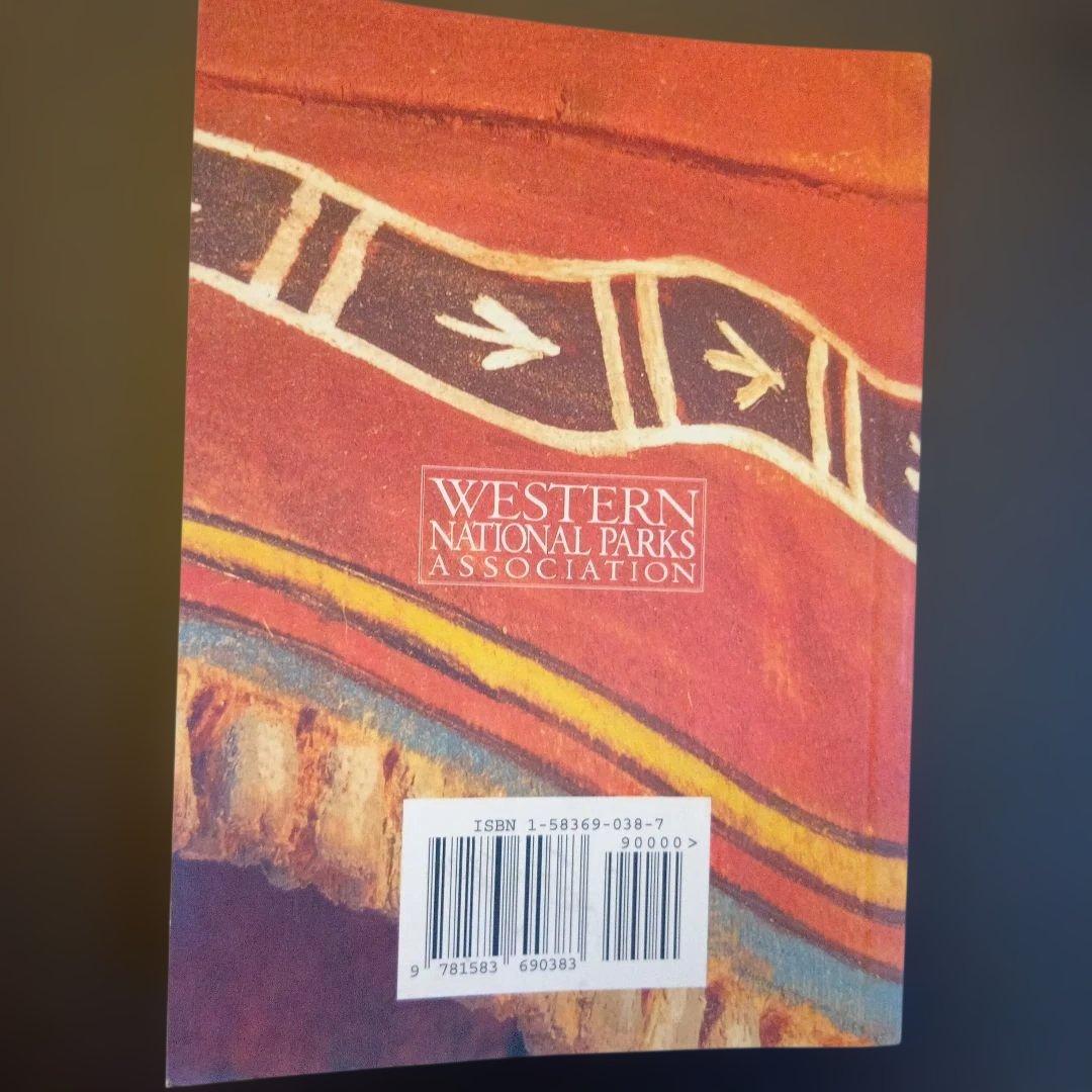 ホピ族カチナドール［幸せを祈り恵みをもたらす精霊］カチナ洋書付き！お値下げ中