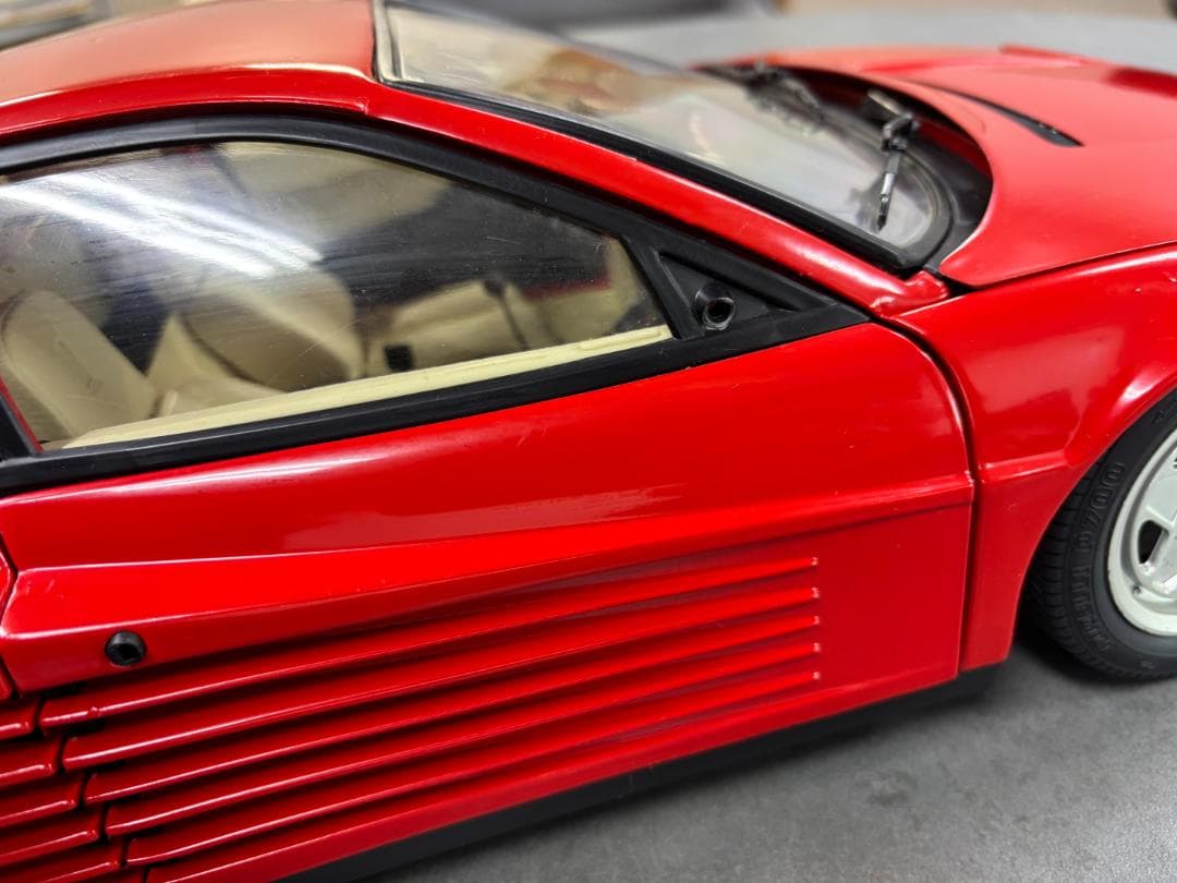 ポケール Pocher フェラーリ テスタロッサ ロッソ 1/8