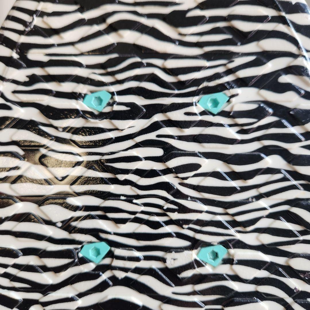 Diamond Supply Co. レトロクルーザー　スケートボード　ゼブラ柄