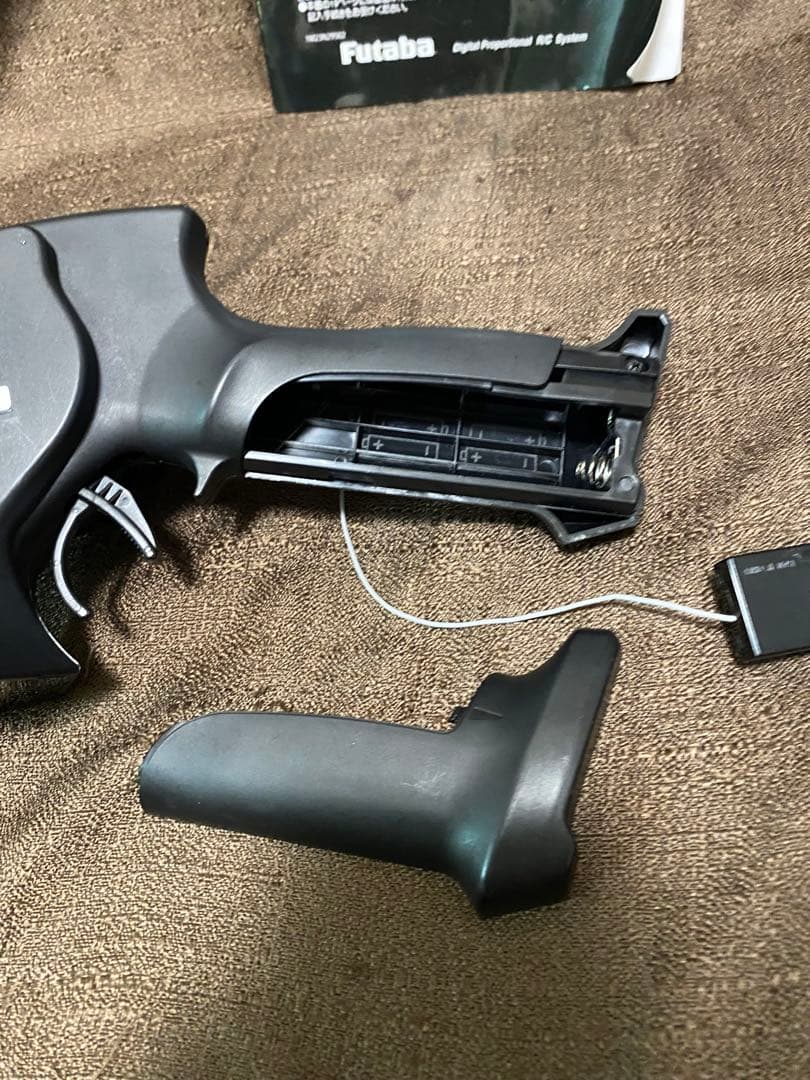 フタバ　2PSK-2.4g R202GF 送受信器　レシーバー　値下げ交渉不可