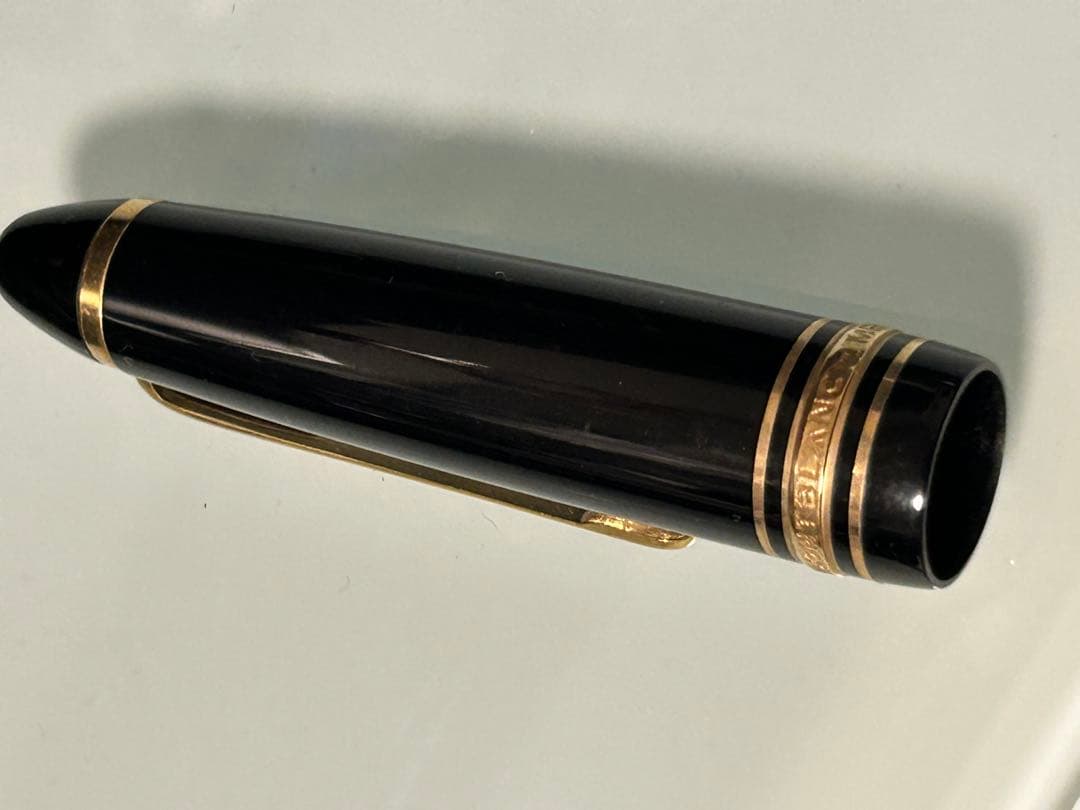モンブラン 万年筆 黒 金ペン先