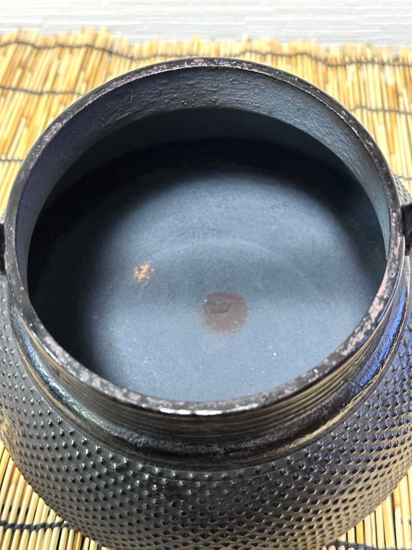 未使用品、供箱、栞、タグ付　南部天正堂作２０型コシキアラレ　南部鉄瓶　南部鉄器