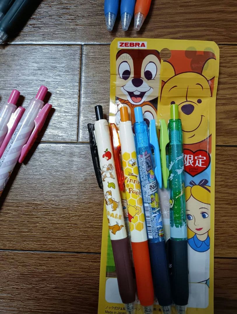 サラサ限定ディズニーボールペン76本