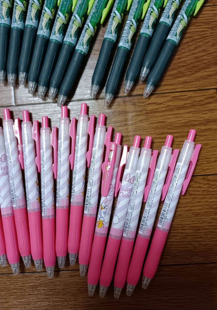サラサ限定ディズニーボールペン76本