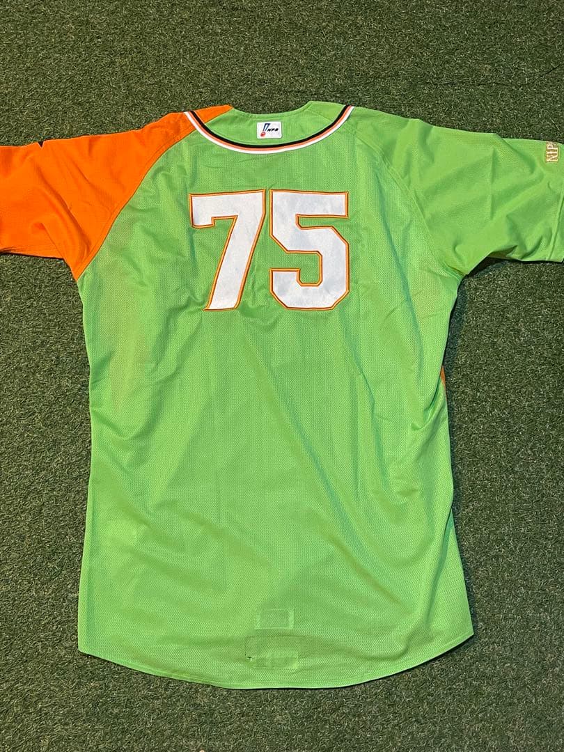 鎌ヶ谷ファイターズ　実使用ユニフォーム　川名慎一コーチ　日本ハム