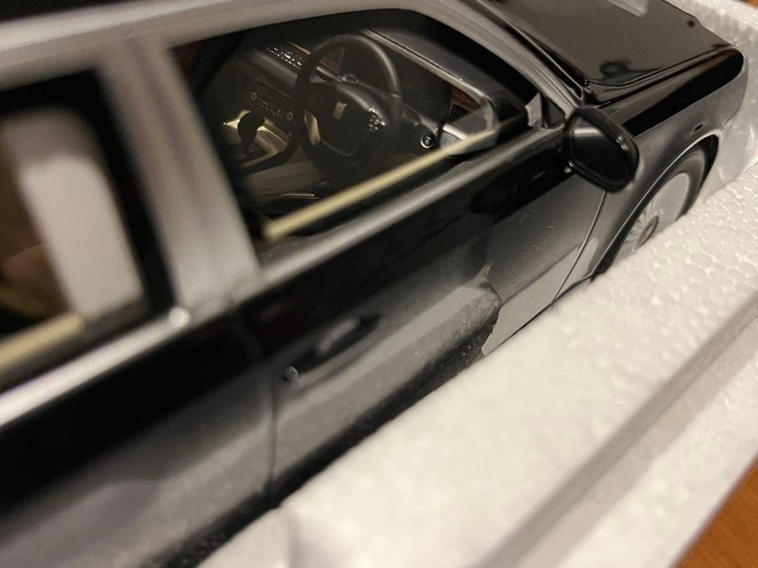 レイズ　1/18 トヨタ センチュリー 日本国内閣総理大臣専用車