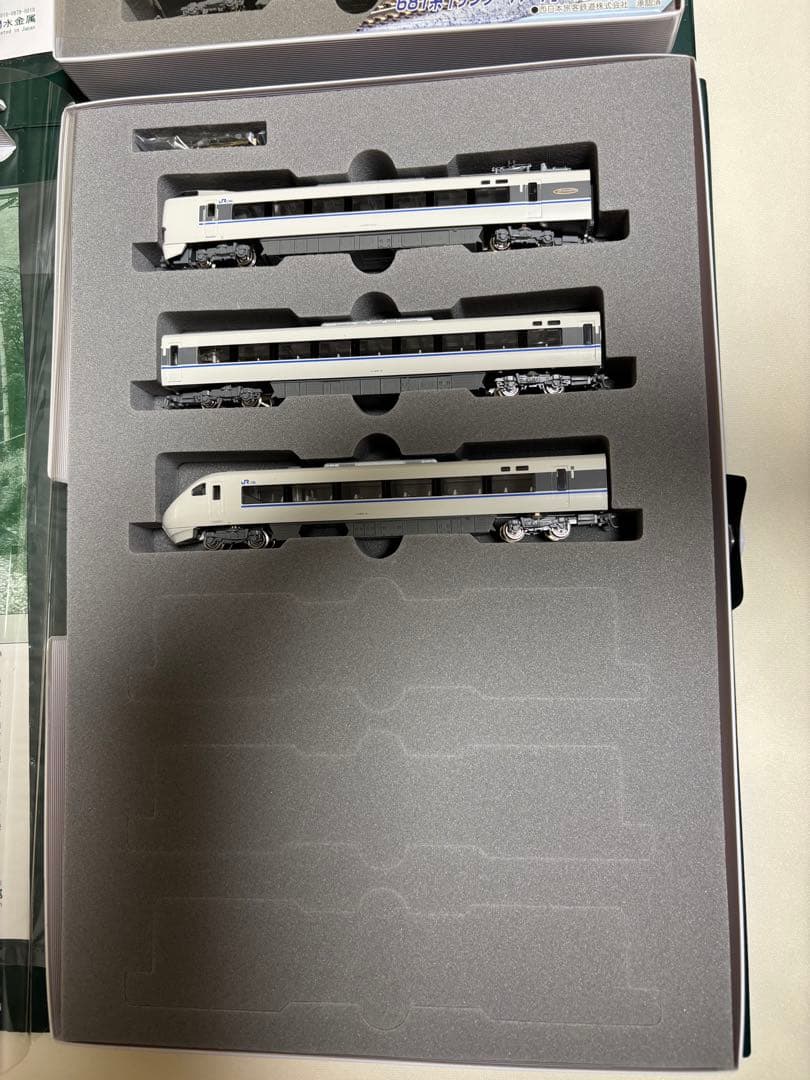 KATO 10-345+10-326 681系サンダーバード　9両編成