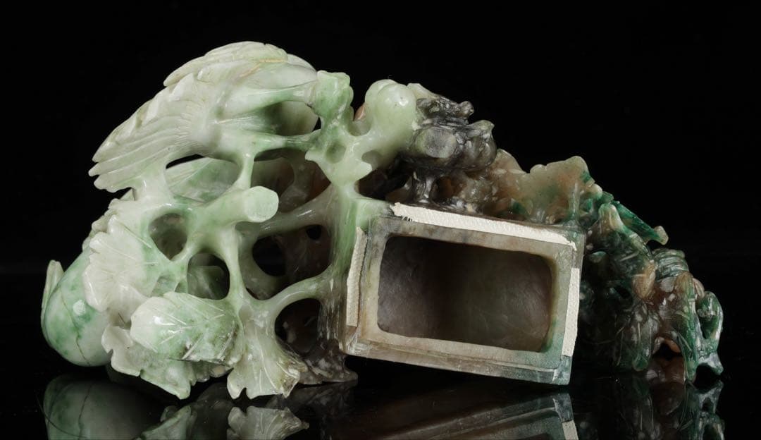 中国古玩 翡翠 玉石 鳥葡萄彫刻 960g 置物 唐物 細密彫刻 天然石 ヒスイ