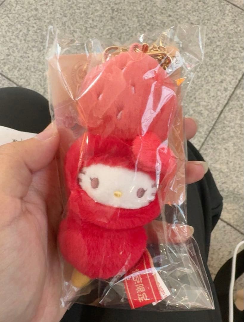 北京限定サンリオ Hello Kitty 糖葫芦 ぬいぐるみ キーホルダー③
