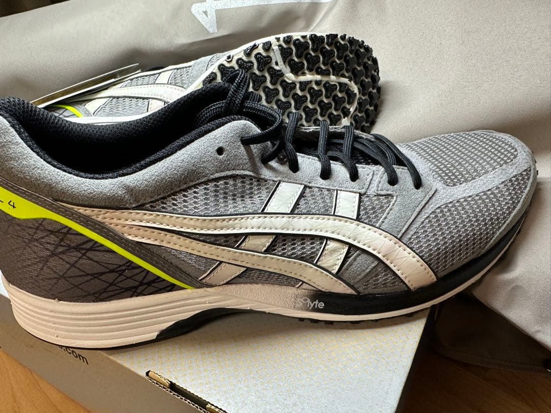 値下げ新品未使用アシックス　ターサージール4スリム　27.5