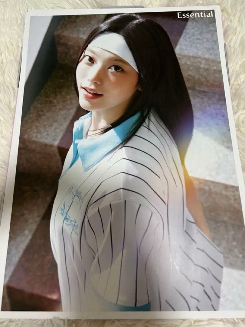 花王 newjeans NJZ essential ポスター