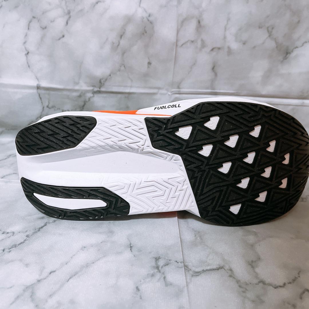 ニューバランス FuelCell Rebel v5（27.0cm）