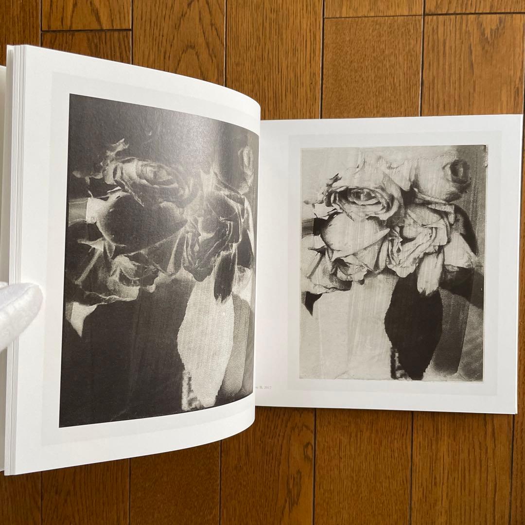 巡りゆく日々　サラムーン写真展 by CHANEL