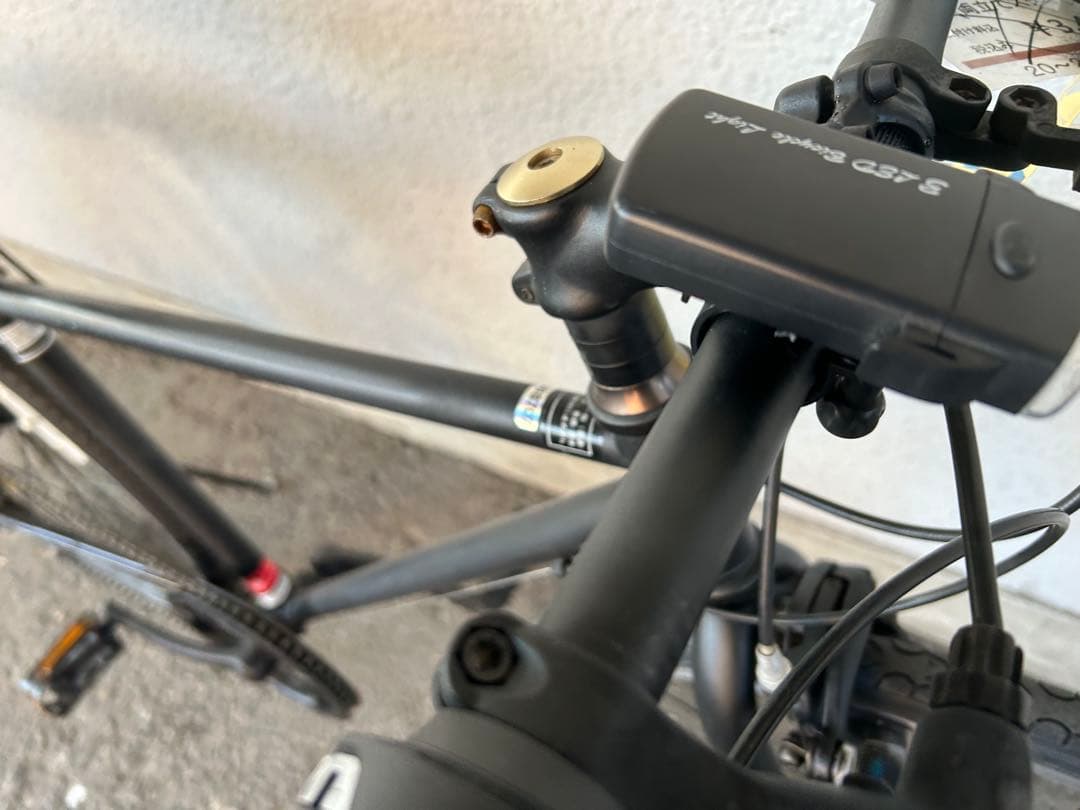 クロスバイク7段変速　名古屋市近郊手渡しのみ名古屋市中村区北区配送無料