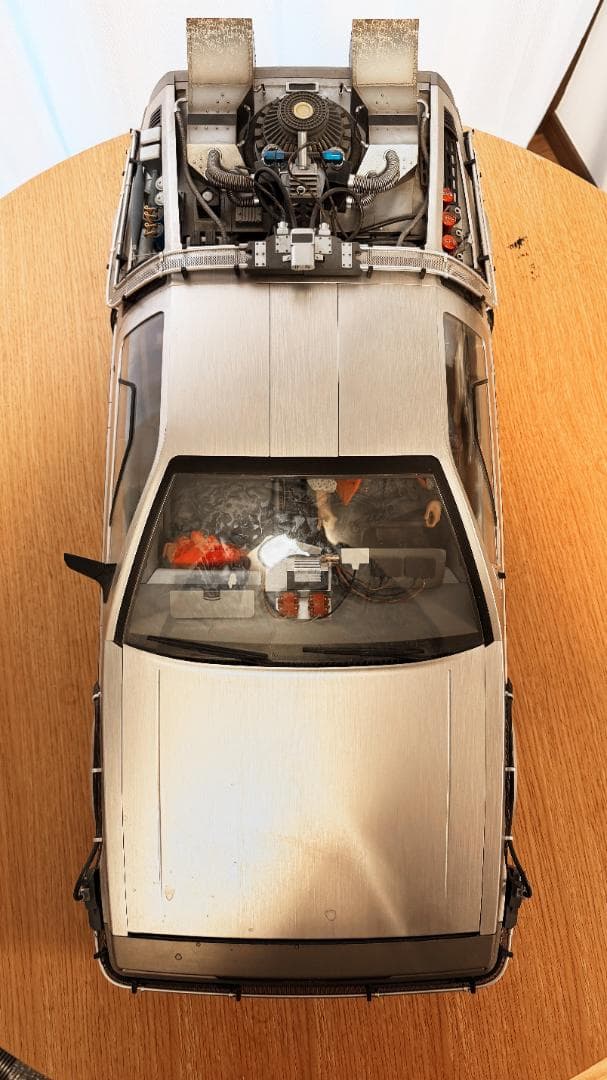 ホットトイズ1 6スケールデロリアンバックトゥザフューチャー