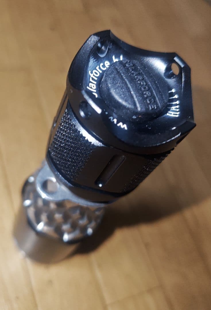 ラストチャンス！！ シュアファイア 規格 チタンボディ solarforce