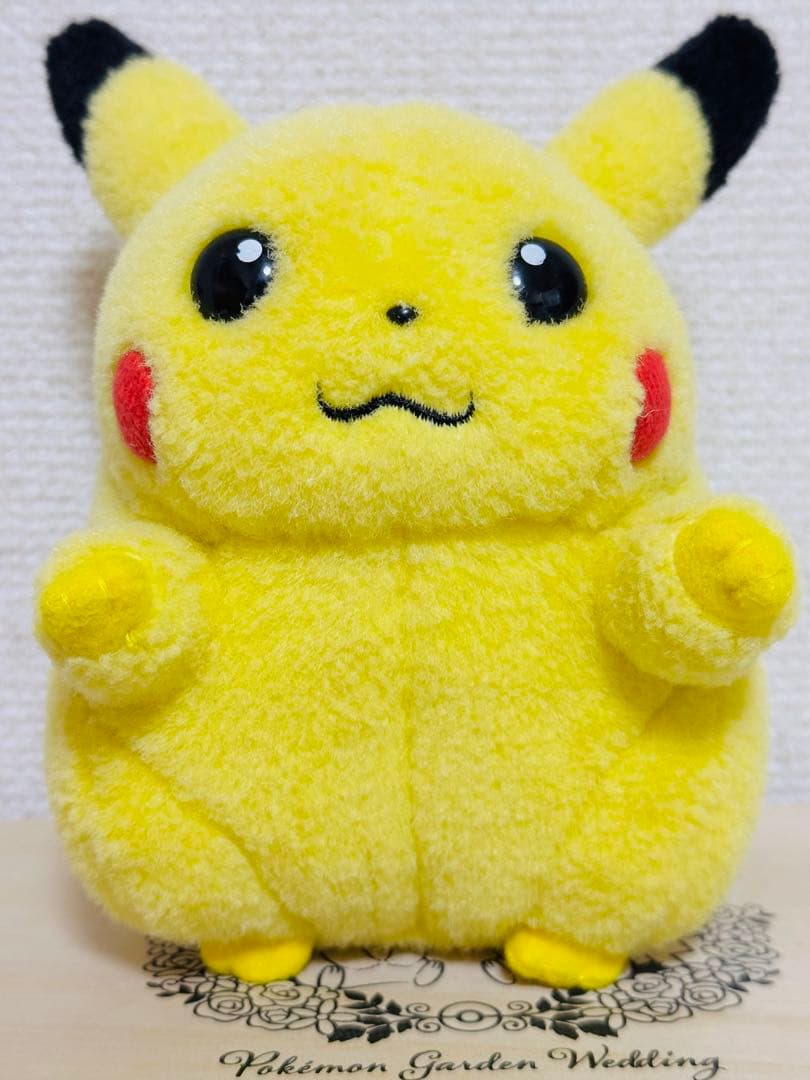 【希少、美品セット！】TOMY初期ピカチュウぬいぐるみ&ピカのペアグラスセット