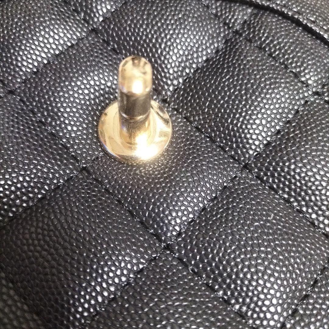 CHANEL 黒 レザー キルティング(ノベルティグッズ)保存袋リボン花、付き