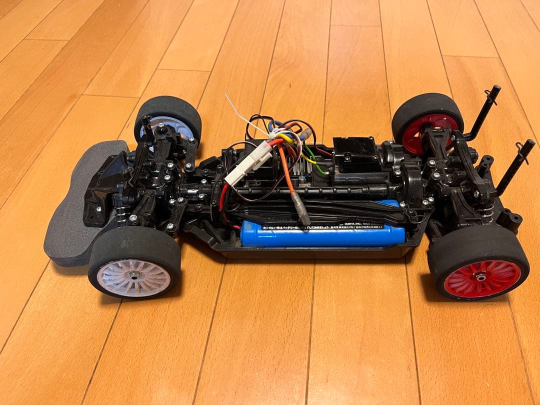 電動ラジコンカー TT-02シャーシ