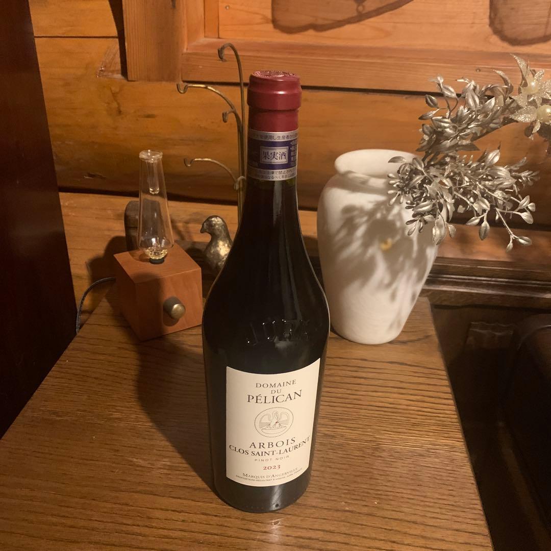 ドメーヌ デュ ペリカン アルボワ クロサンローラン ピノノワール 2023