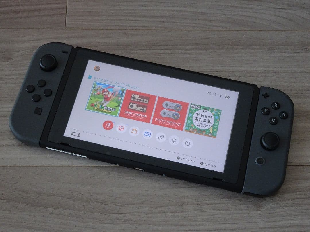★中古美品★　Nintendo Switch 本体　ニンテンドースイッチ　グレー