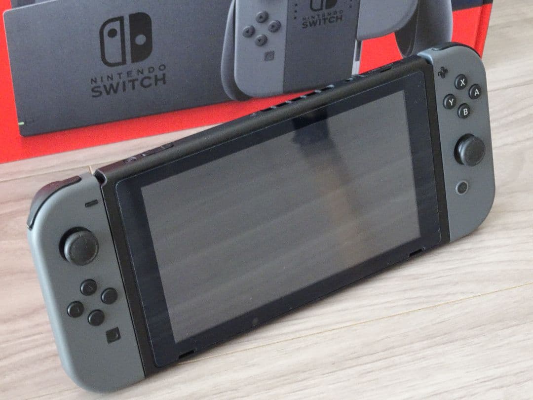 ★中古美品★　Nintendo Switch 本体　ニンテンドースイッチ　グレー