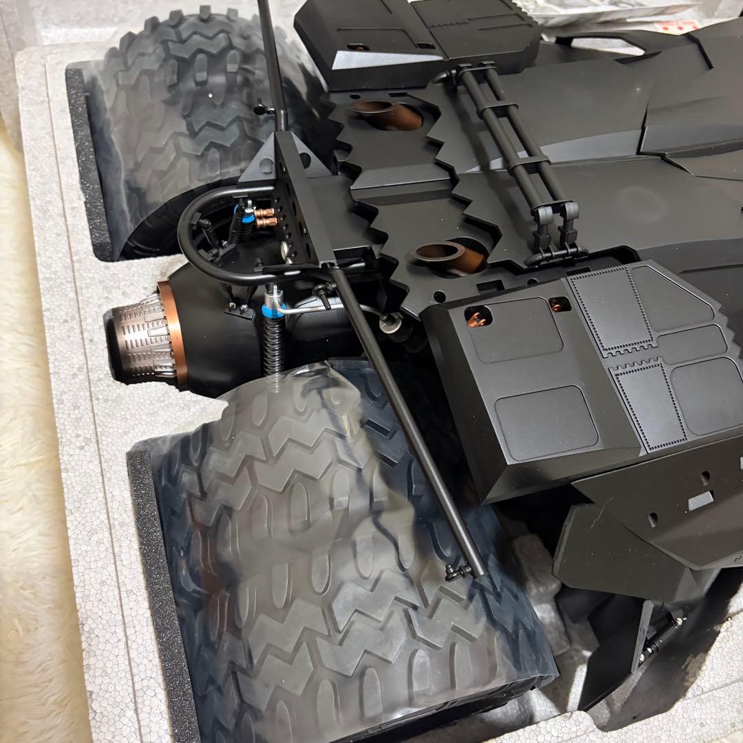 ホットトイズ　ムービーマスターピース　バットマンダークナイトバットモービル1/6
