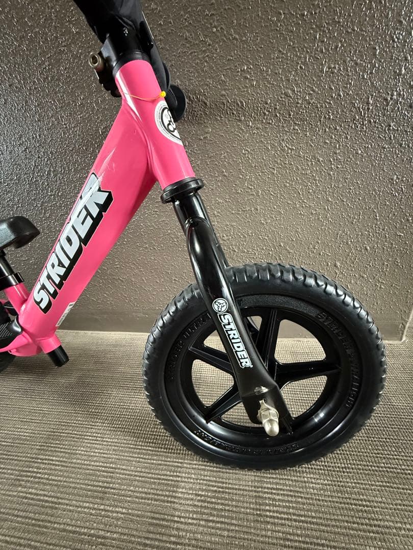 STRIDER SPORTS 12ストライダー　スポーツモデル12 ピンク