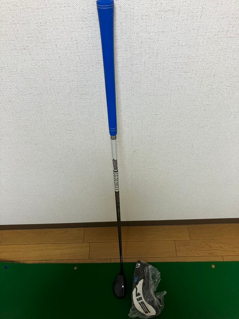TOUR AD装着 TaylorMade SIM2 RESCUE ユーティリティ