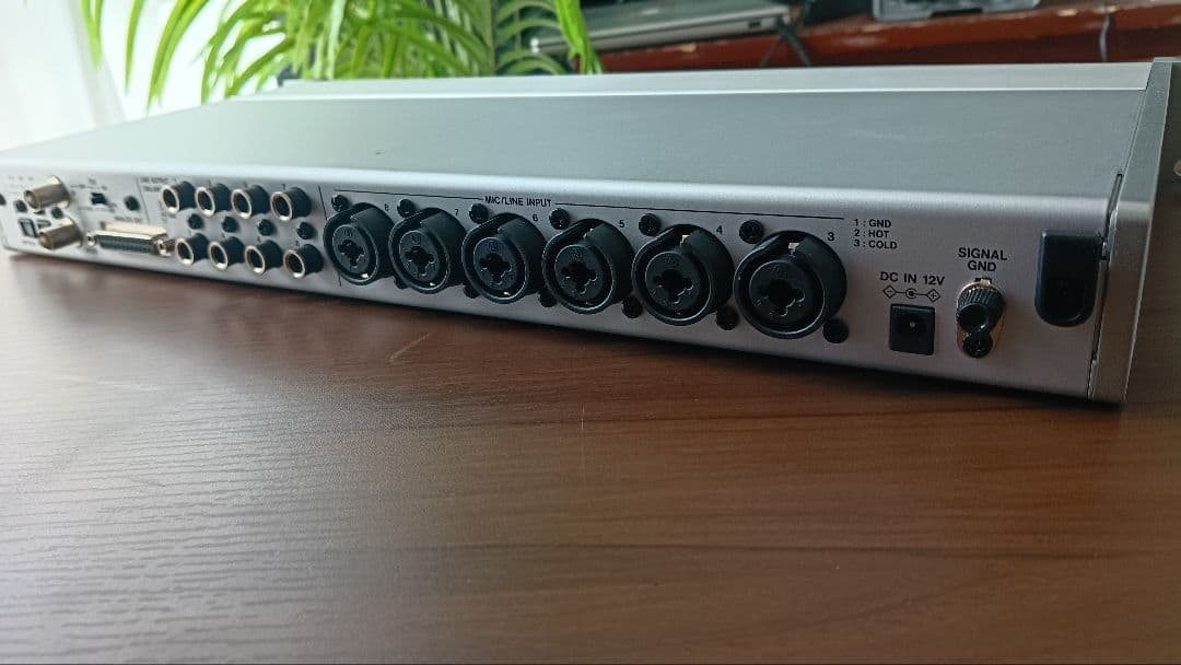 TASCAM SERIES 8p Dyna マイクプリアンプ