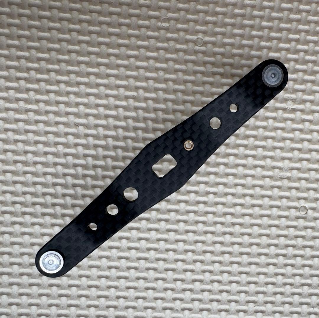 ダイワ用 カーボンハンドル 軸間90mm 3本