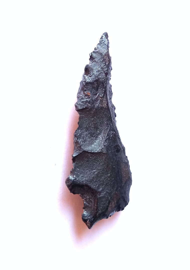 サバイバル ナイフとして… 340 ❑ サヌカイト 石器 ❒ 模写