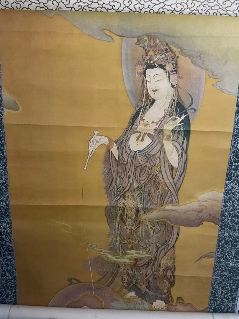 國寳 【狩野芳崖 悲母観音 】骨董品 アンティーク 日本 掛け軸 中国 美術品。