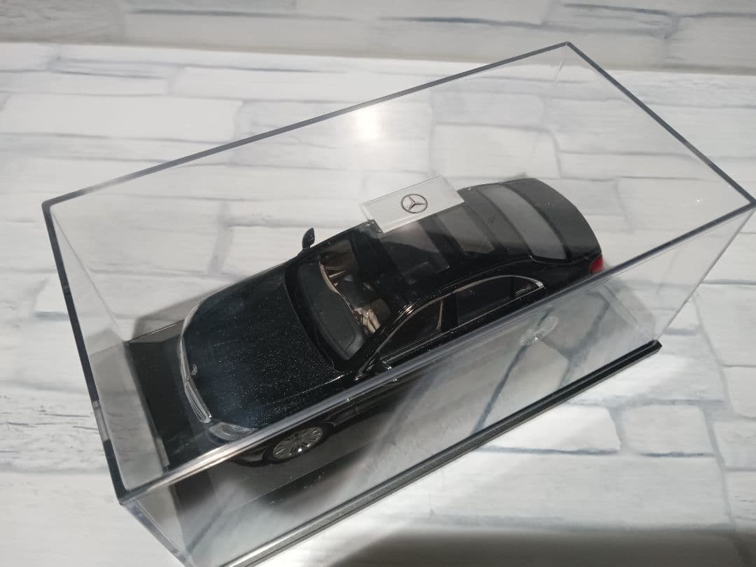 1/43 ベンツ　ディーラー正規モデル　ミニカー　Sクラス　W222　ブラック
