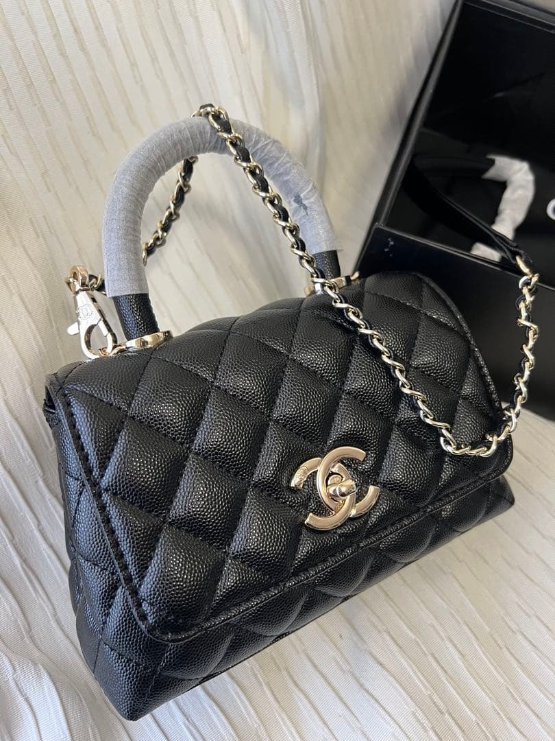 や*様 CHANEL ブラック キルティング ショルダーバッグ　ノベルティ