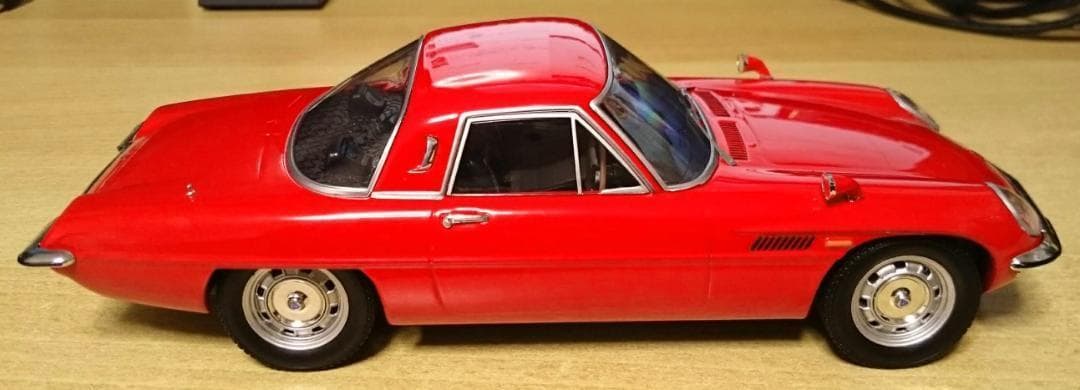 1/18 マツダ コスモスポーツ L10B レッド ダイキャスト製 MAZDA